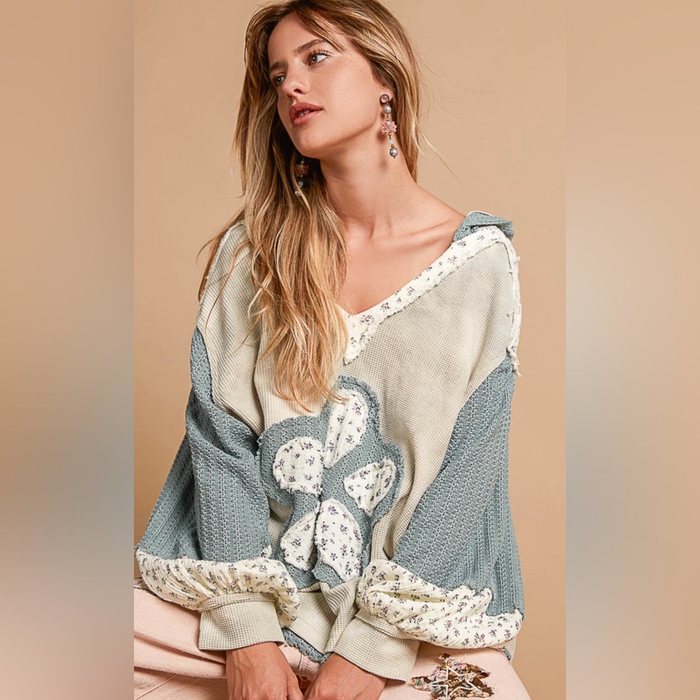 #110 New!! Stunning POL thermal flower hoodie